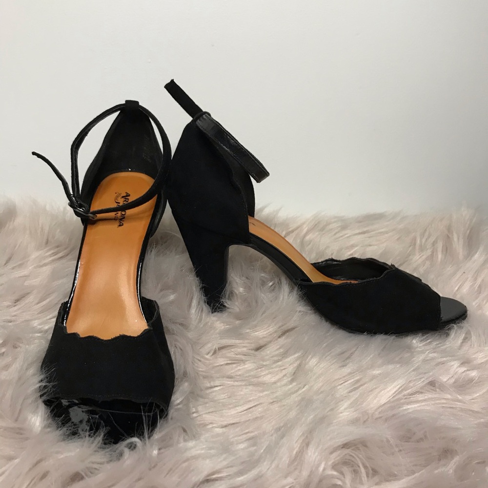 Black Arizona Jean Company strap heels shoes